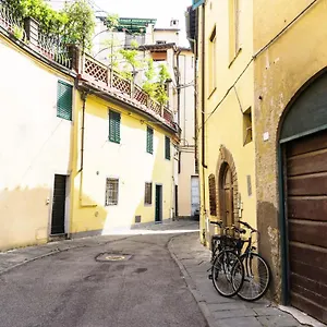  Appartamento Cozybricks In - In Historical Center - Air Cond & Wifi - Italia