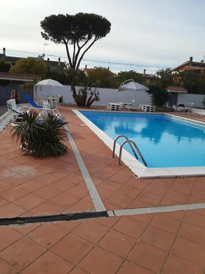 B&B Villa Giovanni Casal Palocco 2*,  Italy